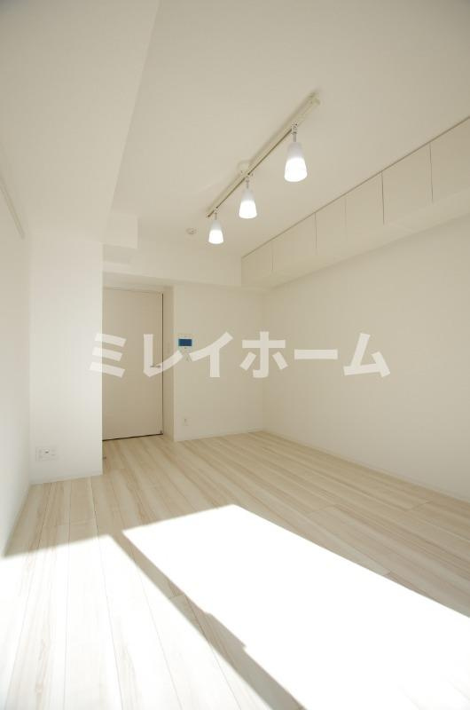 ブライズ蒲田EASTの居間・リビング|同建物内、別のお部屋の参考写真になります。