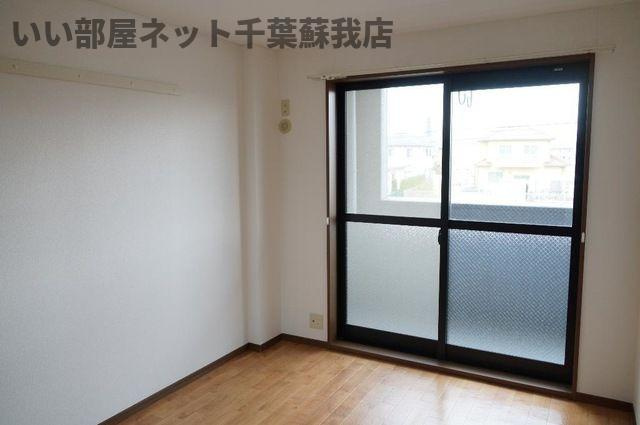 ファインパレスの洋室|明るい洋室です