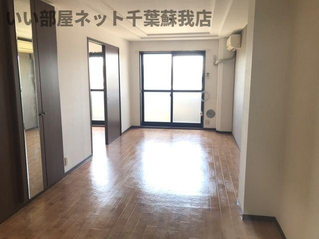 ファインパレスの居間・リビング|ゆったりとした居間です