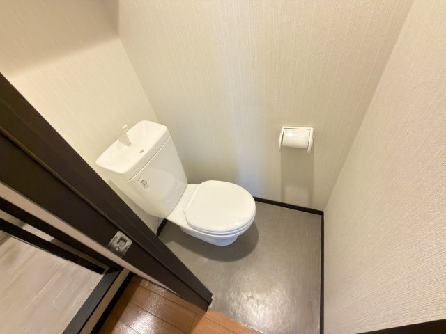 大阪市住之江区粉浜西2丁目(ロータスコート401)賃貸マンション7.3万円のトイレ
