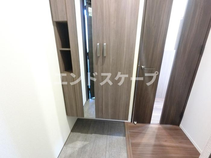 ラクーアの玄関|高崎、前橋のお部屋探しはエンドスケープまで！お客様の理想お聞かせ下さい♪