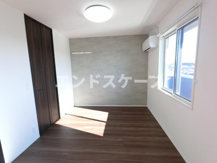 ラクーアの洋室|高崎、前橋のお部屋探しはエンドスケープまで！お客様の理想お聞かせ下さい♪