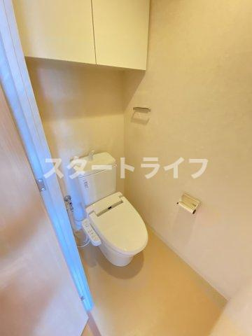 大阪市淀川区木川東２丁目の賃貸マンションのトイレ