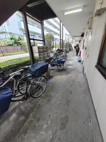 シャルマン谷塚駅前のその他