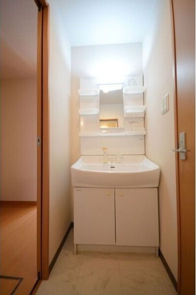 COZY PLACE星ヶ丘の洗面所
