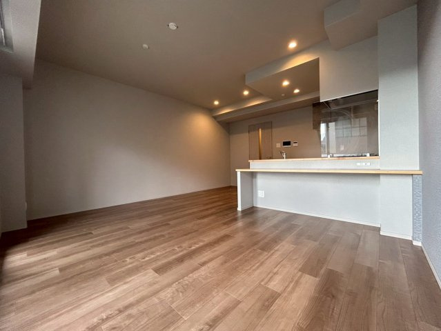 スプランディッド福島WESTの居間・リビング