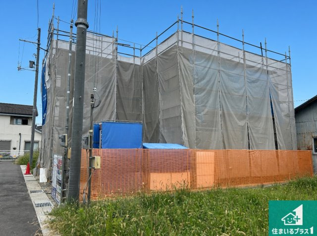 泉佐野市日根野　第2期　新築一戸建ての外観|周辺は落ち着いた街並みの住宅地！子育てがしやすい住環境です！まだ未完成ですが、現地でしかわからない事もございます。是非一度ご覧ください。
