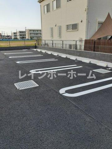 ルジェンテの駐車場