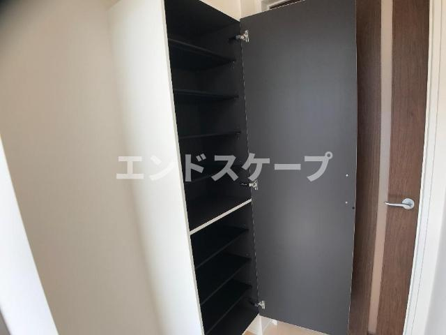 プチボワAの収納|下駄箱
高崎、前橋のお部屋探しはエンドスケープまで！お客様の理想お聞かせ下さい♪