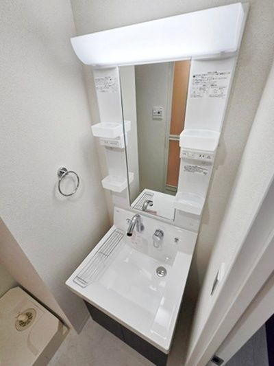b’CASA川口青木の洗面所