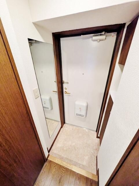 メインステージ茅場町の玄関