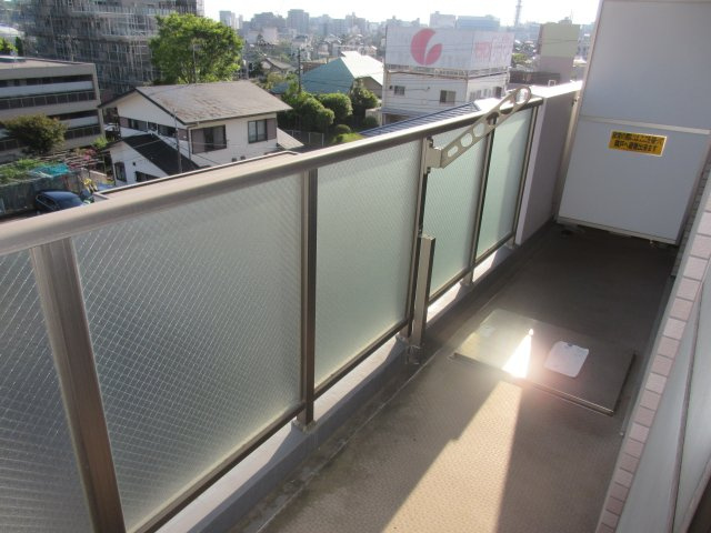 【バルコニー】