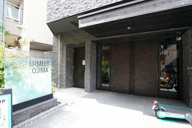 LUMEED大島のエントランス