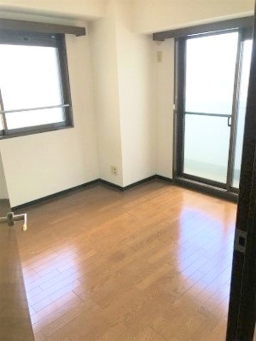熊本市中央区水前寺３丁目の賃貸マンションの内装|洋室　２面採光
