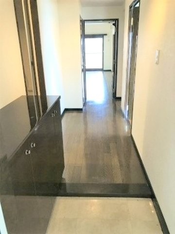 熊本市中央区水前寺３丁目の賃貸マンションの玄関|下駄箱