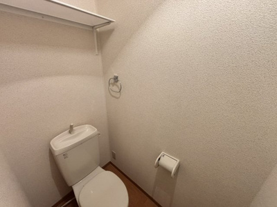 【トイレ】 | ツイン・レジデンス | 落ち着いたトイレです