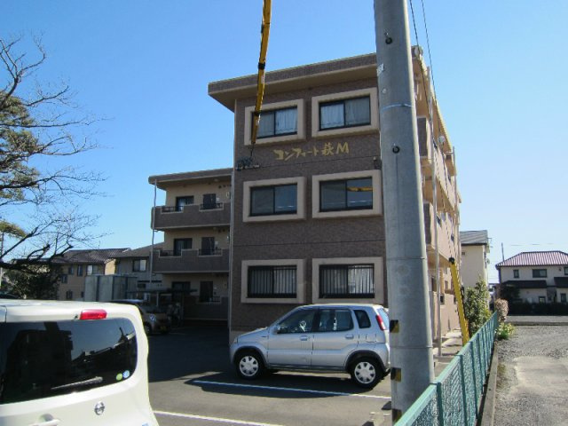 コンフォート萩Ｍ の駐車場