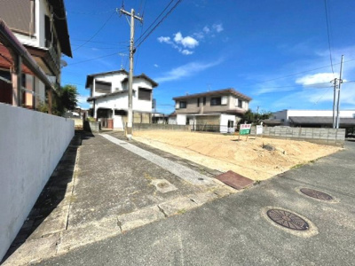 【前面道路含む現地写真】 | 東区三苫4丁目土地