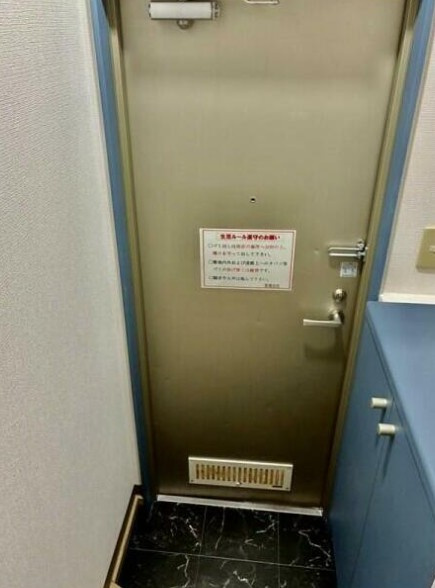 セレ渋谷本町の玄関