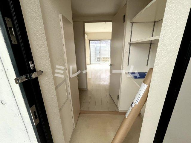 TTINO多摩川の玄関|同建物内、別のお部屋の参考写真になります。