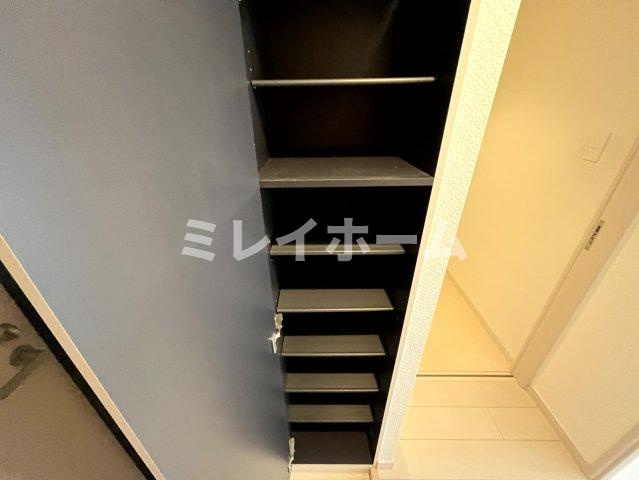 TTINO多摩川の玄関|同建物内、別のお部屋の参考写真になります。