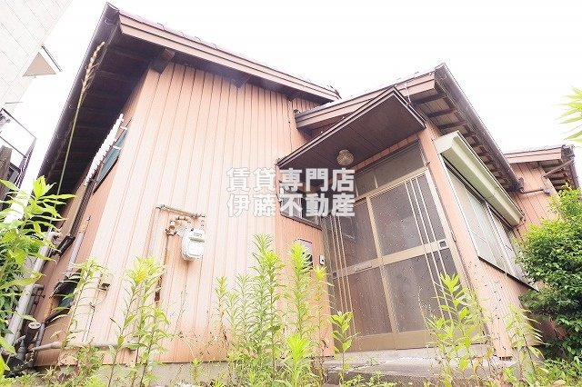 東浦戸建てのエントランス