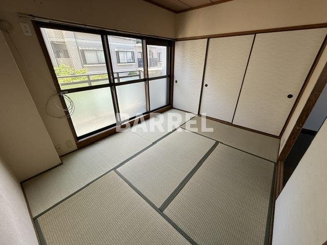 キャロル柴原の寝室