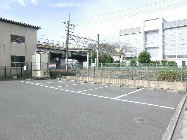 プラセール の駐車場