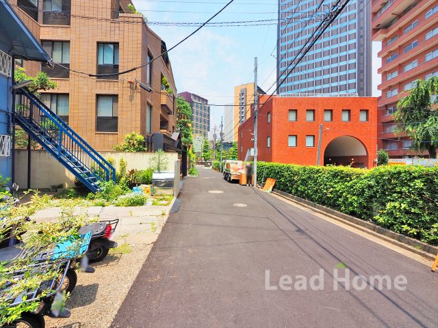 【その他】 | オープンレジデンシア新宿ザ・ハウス | 前面道路