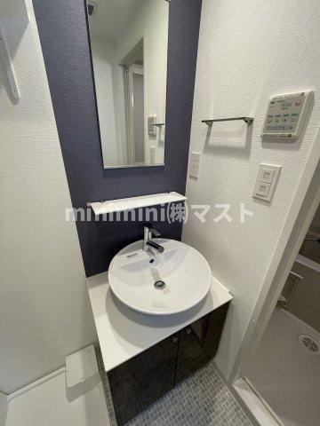 MELDIA CREST TAPP NAMBA-WESTの洗面所