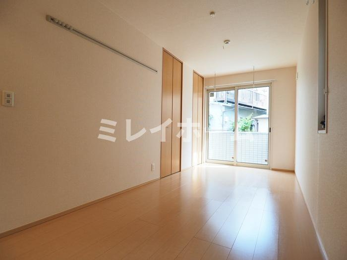 ガーデニア蒲田の居間・リビング|同建物内、別のお部屋の参考写真になります。