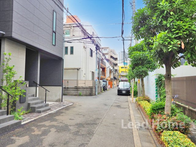 【前面道路含む現地写真】 | 渋谷区代々木3丁目