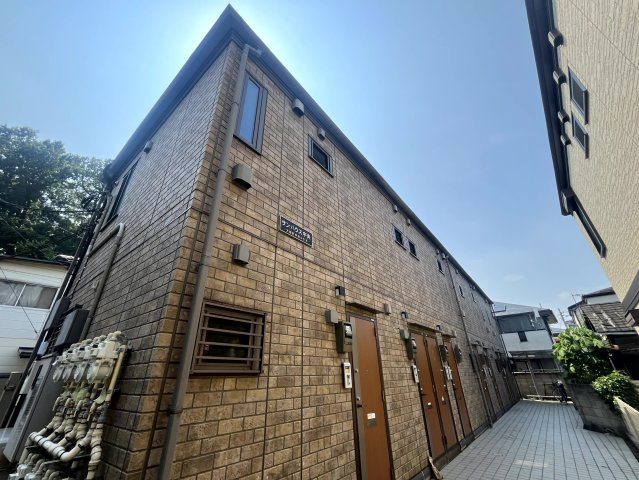 サンハウス中央の外観