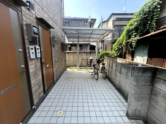 サンハウス中央のロビー