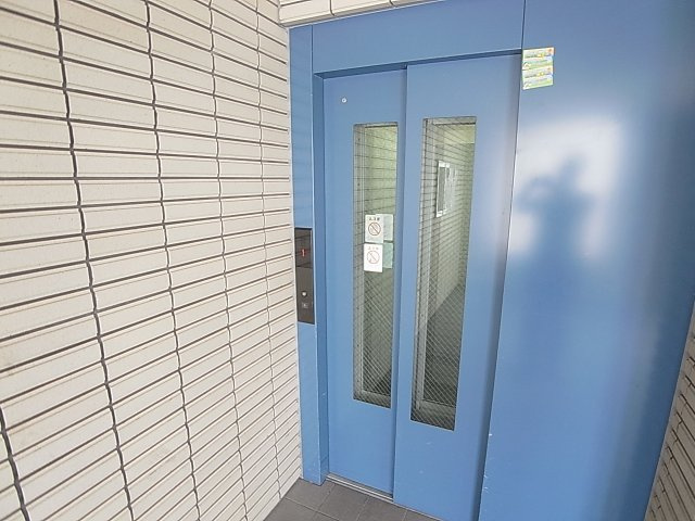 神戸市兵庫区松本通６丁目の賃貸マンションのその他共用部分|低層階マンションなのにEV付きです