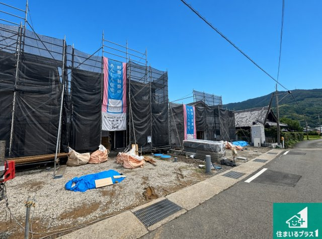 紀の川市名手西野　第1期　新築一戸建ての外観|周辺は落ち着いた街並みの住宅地！子育てがしやすい住環境です！まだ未完成ですが、現地でしかわからない事もございます。是非一度ご覧ください。