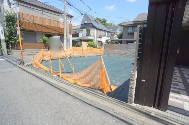 上目黒２　土地の外観|☆建築条件はございません
☆お好きなハウスメーカーで建築可能です