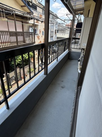 寝屋川市春日町戸建のバルコニー