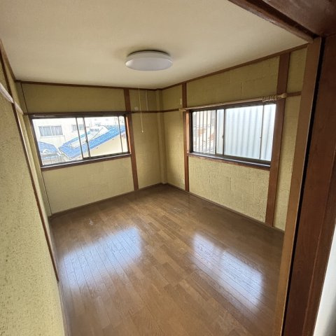 寝屋川市春日町戸建の内装
