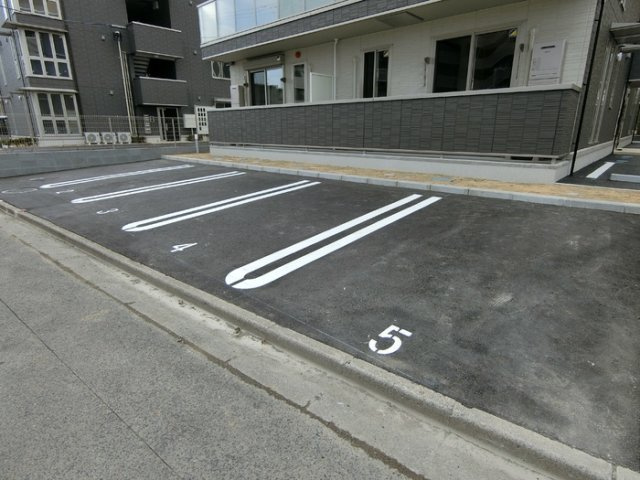 【駐車場】Ｄ－ｒｏｏｍ Ｄｅａｒｃｏｕｒｔ 幸町　Ⅰ