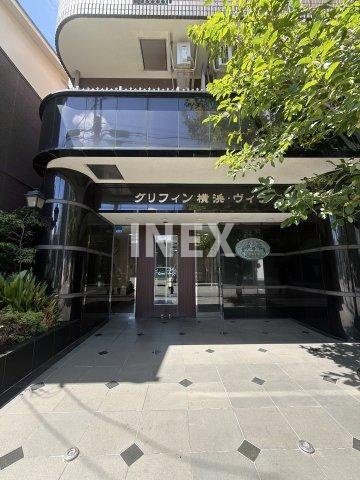 横浜市西区戸部本町の賃貸マンションのエントランス