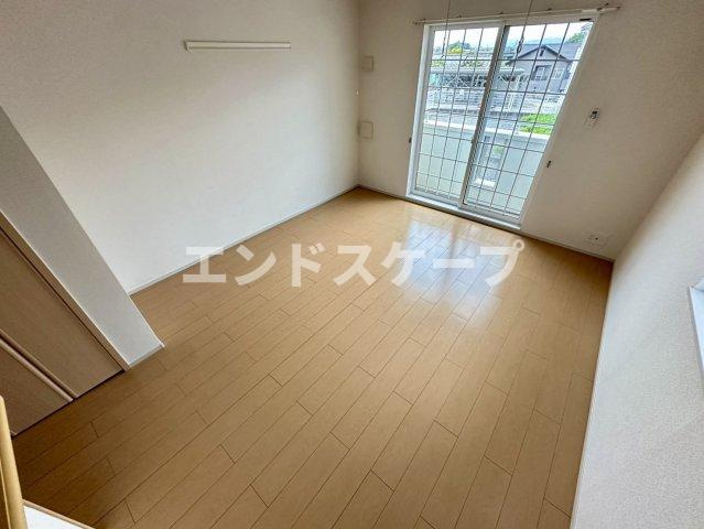 ブリーゼ大門の居間・リビング|高崎、前橋のお部屋探しはエンドスケープまで！お客様の理想お聞かせ下さい♪