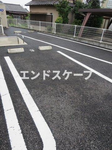 ブリーゼ大門の駐車場|高崎、前橋のお部屋探しはエンドスケープまで！お客様の理想お聞かせ下さい♪