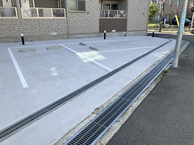 クレセル利倉東Ⅰの駐車場