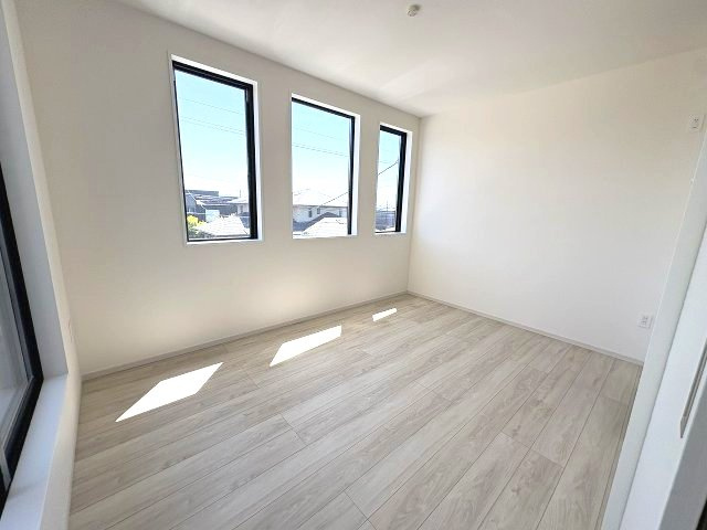 【寝室】 | 福岡市南区鶴田2丁目6期　1号棟（全4区画）【仲介手数料無料・0円】 | 施工例。施工例は完成時と異なる場合があります。
