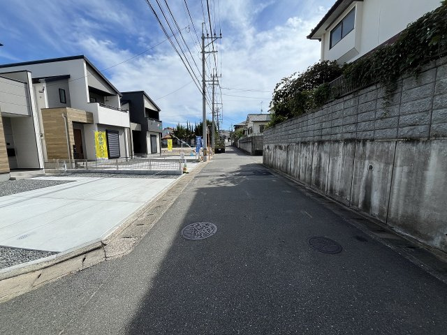 【その他】 | 福岡市南区鶴田2丁目6期　1号棟（全4区画）【仲介手数料無料・0円】 | 現地写真。前面道路です。