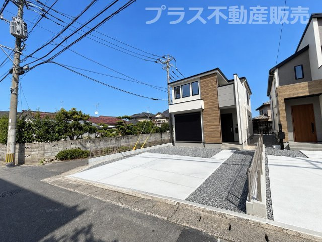 【外観】 | 福岡市南区鶴田2丁目6期　1号棟（全4区画）【仲介手数料無料・0円】 | 現地写真。同じ物件を見るなら、プラス不動産販売にお任せ下さい。