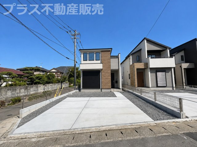 【外観】 | 福岡市南区鶴田2丁目6期　1号棟（全4区画）【仲介手数料無料・0円】 | 現地写真。プラス不動産販売なら、現場の全ての棟をまとめてご見学頂けます。