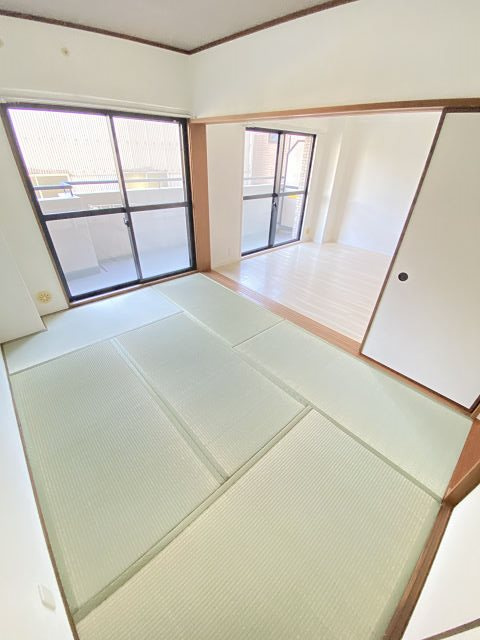 尼崎市南武庫之荘６丁目の賃貸マンションの和室