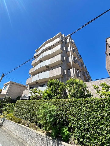 尼崎市南武庫之荘６丁目の賃貸マンションの外観